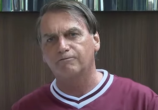 Bolsonaro é condenado a pagar R$ 100 mil por ataques a jornalistas