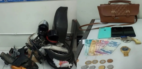 PM apreende arma de fogo, celular e motocicleta roubada, em suposto local de desmanche em Alagoinhas