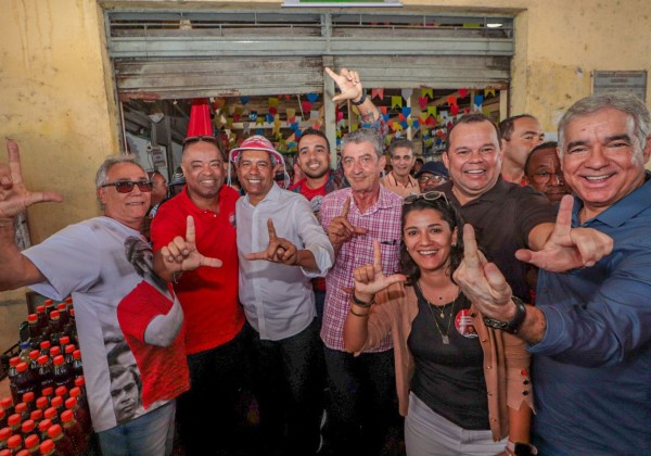 ‘Expectativa de vitória no primeiro turno’, diz Jerônimo em Cruz das Almas