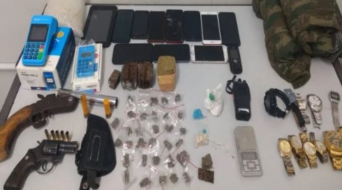 Suspeitos de tráfico de drogas morrem em confronto com policiais em Alagoinhas
