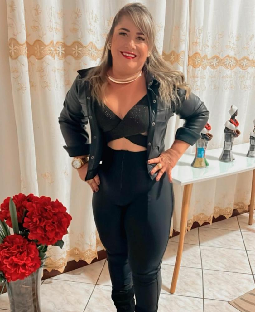 Prefeita Carine de Aporá exonera Secretario e fala sobre o futuro da pasta em seu município