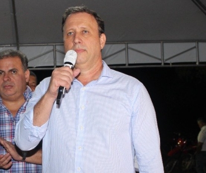 Prefeito Dudu Vieira proíbe eventos após aumentos de casos da Covid-19 em Conde 