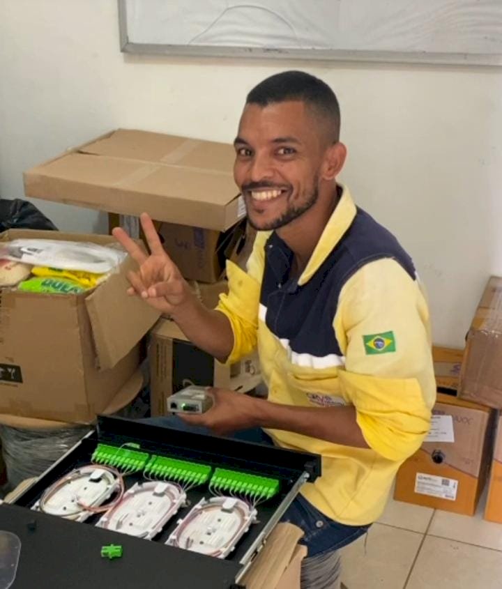 Acidente entre moto e ônibus mata funcionário de empresa de internet em Esplanada