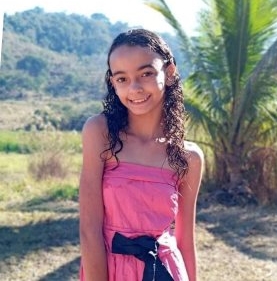 Menina de 12 anos é raptada, estuprada e corpo aparece queimado em gruta