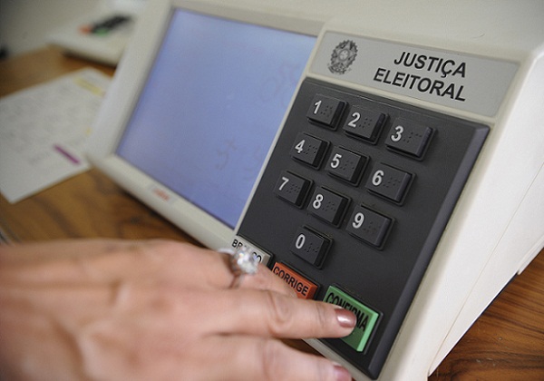 Entenda a diferença entre enquete e pesquisa eleitoral