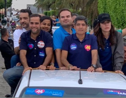 Líder de oposição Victor Oliveira comemora passagem de ACM Neto por Acajutiba 