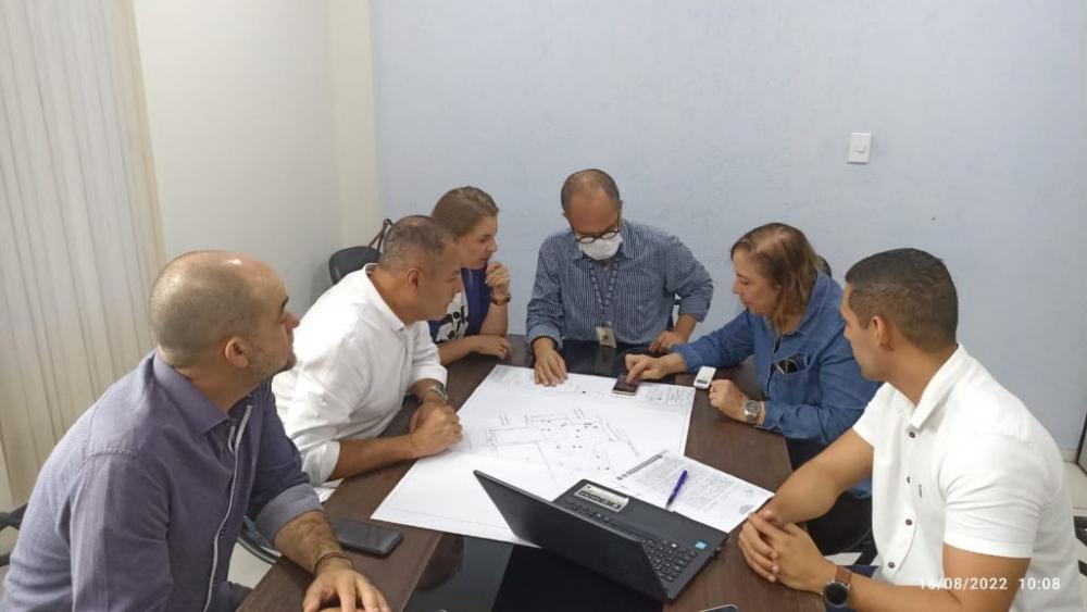 Prefeitura e Estado se reúnem para tratar sobre a construção do novo hospital regional em Alagoinhas