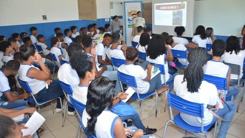 Prefeitura de Itanagra realiza palestra em escolas pelo fim da violência contra as mulheres