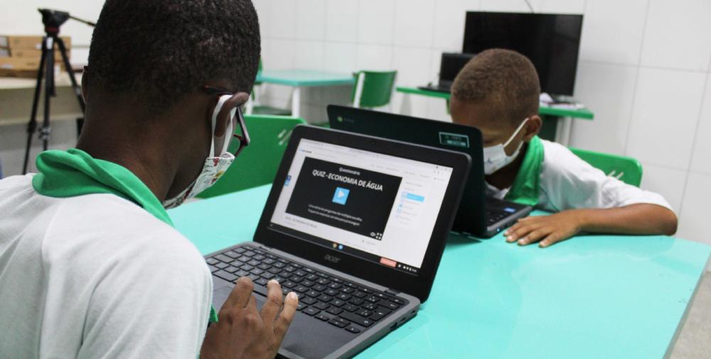 144 escolas vão ganhar laboratórios de Ciências e Matemática em Feira de Santana