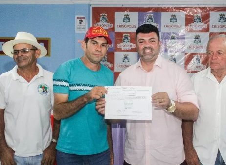  Governo Leandro Dantas entrega certificados para agentes vacinadores contra a brucelose em Crisópolis