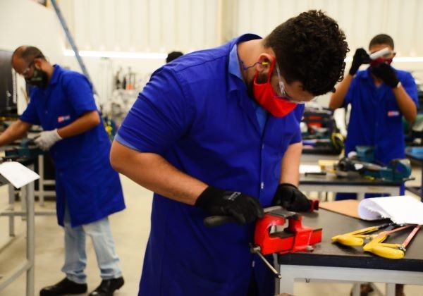 Senai Bahia oferece 2,2 mil vagas gratuitas em cursos de qualificação profissional