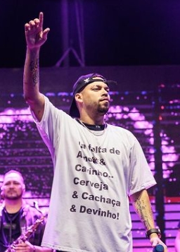 Ex-prefeito Paulo Madeirol cancela evento e fala que gente ligada a atual gestão ofereceu o dobro do cachê para Devinho Novaes não cantar no Haras na festa do vaqueiro em Conde