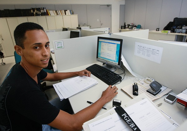 Partiu Estágio convoca universitários para entregar documentação