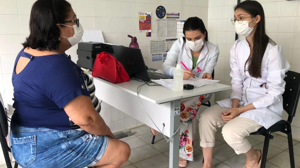 Vitória da Conquista amplia oferta de consultas para mulheres no mês de combate ao câncer de mama