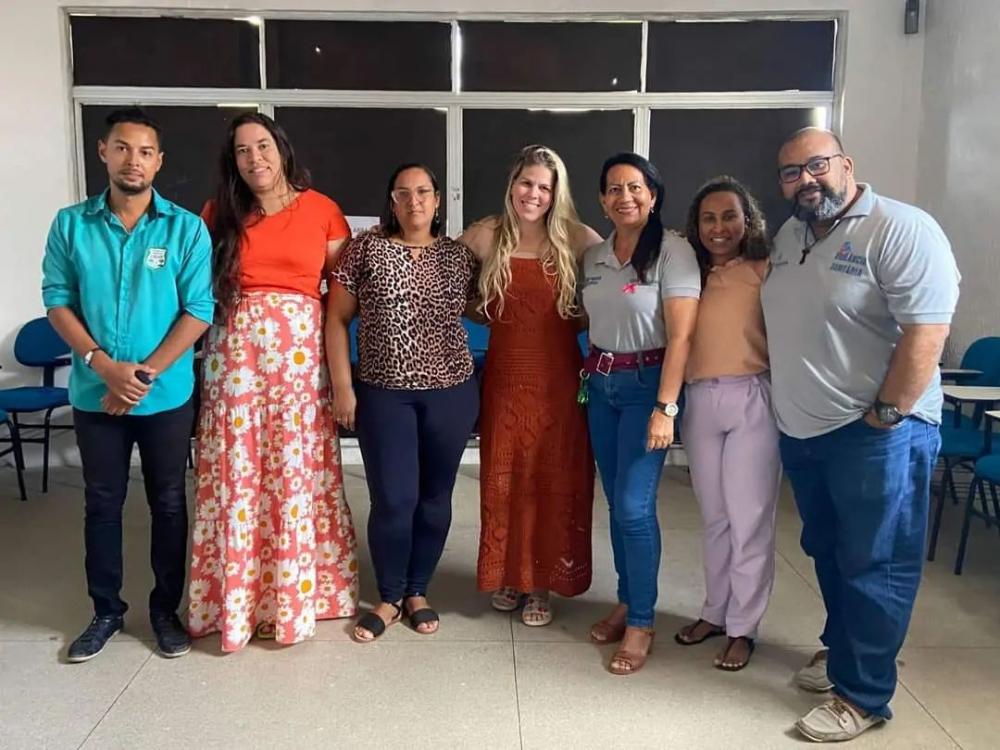 Equipe de Governo de Esplanada faz reunião para falar de poluição na Praia de Baixio