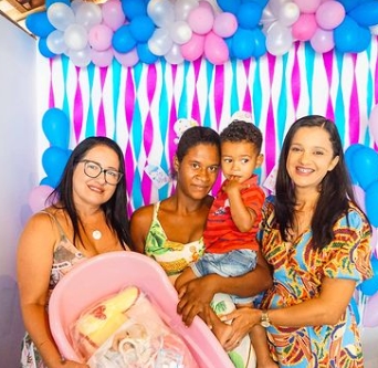 SEMAS inicia Novembro com entrega de mais benefícios a mães de Aporá; Entenda