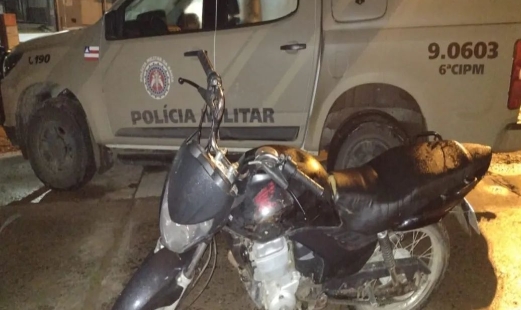 PM recupera veículo com restrição de roubo/furto em Lagoa Redonda; Moto foi para Delegacia de Itapicuru
