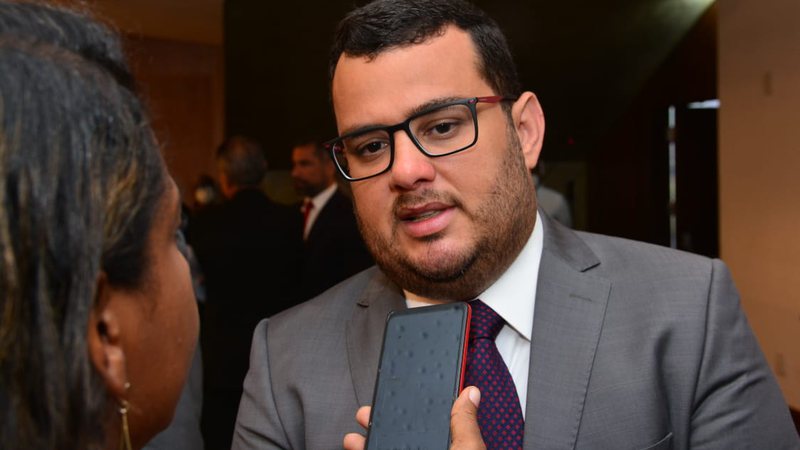 Deputado Alex Lima de Esplanada, cotado no TCM define única condição de desistência