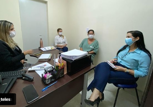 Deputada Ludmilla Fiscina discute sobre violência obstétrica com chefe da saúde de Alagoinhas