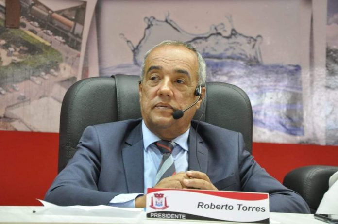 Roberto José Torres de Lima assume como Prefeito do município de Alagoinhas