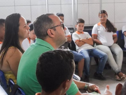 Secretarias de Educação e Saúde realizam rodas de conversas com mais de 20 turmas da rede pública de Crisópolis