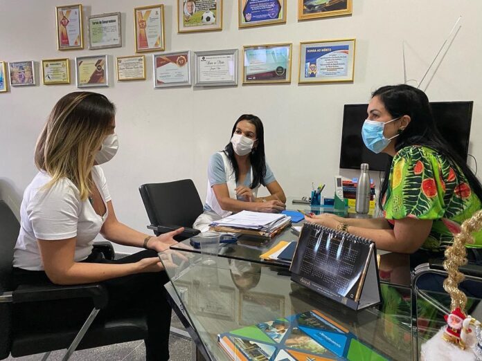 Deputada eleita Ludmilla Fiscina se reúne com direção do Dantas Bião para tratar de demandas e melhorias na unidade