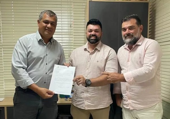 Leandro Dantas garante reforma do mercado municipal de Crisópolis