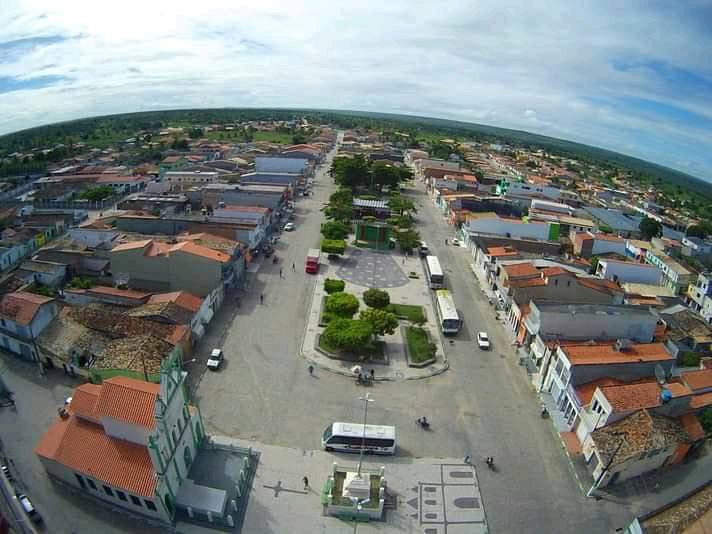 Vídeo: Gestão Leandro Dantas convida moradores e visitantes para festa do Bom Jesus com a banda Anjos de Resgate