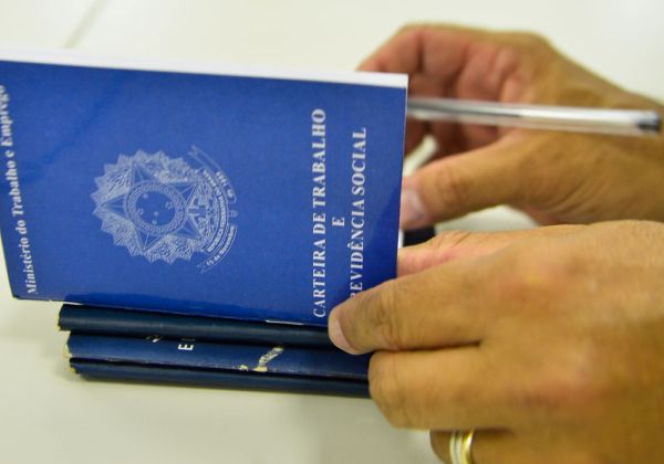 Publicada MP para corte de jornada e salários e flexibilização trabalhista; veja o que muda