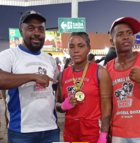 Atletas do boxe de Cardeal da Silva são destaques em competição no município de Araçás