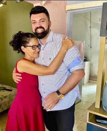 Prefeito Leandro Dantas reforça visitas nas casas da população para ouvir as demandas em Crisópolis