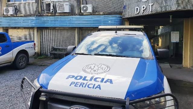 Homem é executado dentro de carro em Feira de Santana