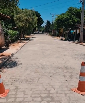 Moradores comemoram chegada de calçamento e água encanada na gestão de Júnior Argôlo em Massarandupió