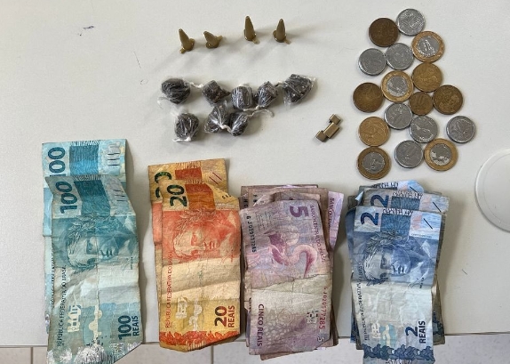Policiais do Quarto Batalhão realizam prisão por tráfico de drogas em Sátiro Dias