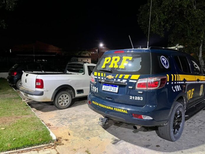 Saveiro roubada há mais de 10 anos é recuperada pela PRF em Alagoinhas