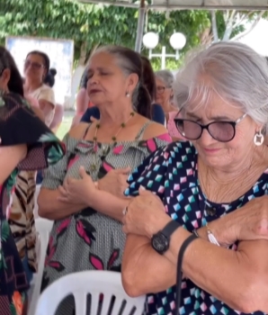 Prefeita Carine de Ataíde comemora dia das mulheres com festa em Aporá
