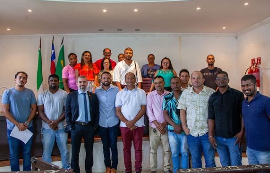 Prefeito e Vereadores participam de reunião com Promotor de Entre Rios para falar sobre direitos das crianças e adolescentes em Cardeal; Entenda