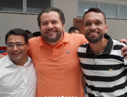 Prefeitos Júnior Argôlo, Branco Sales e Alex Freitas participam de entrega de Escola Estadual em Aporá