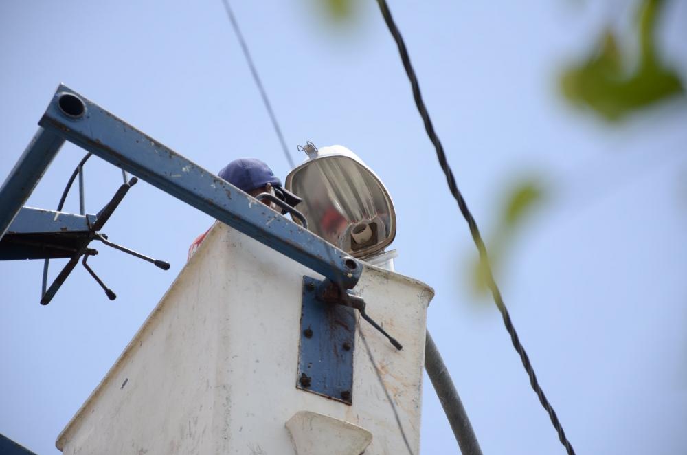 Governo Júnior Argôlo realiza banho de luz em mais de 5 comunidades rurais de Entre Rios