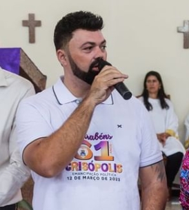 Prefeito Leandro Dantas entrega nova praça Antônio Conselheiro, Posto Avançado da Justiça, micro-ônibus, retroescavadeira e promete centro cirúrgico e novo CRAS em aniversário de Crisópolis