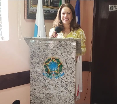 Ex-prefeita Gracinha participa de sessão na Câmara de Vereadores e militantes defendem seu retorno a Prefeitura de Araçás