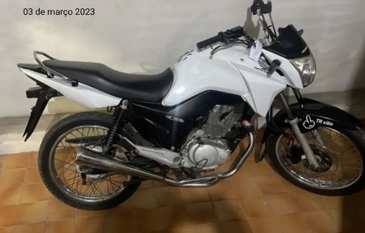 Moto com irregularidades conduzida por adolescente é apreendida pela PM em Rio Real