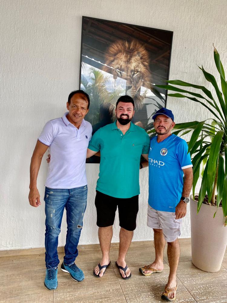 Treinador Ferreira aceita convite e será o novo técnico da Seleção de Crisópolis