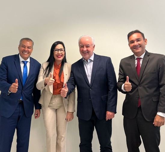 O favorito de Joaquim Neto para sucessão, Gustavo Carmo participa de agendas em Brasília com o Prefeito e a Deputada Estadual Ludmilla Fiscina e pede mais investimentos para Alagoinhas