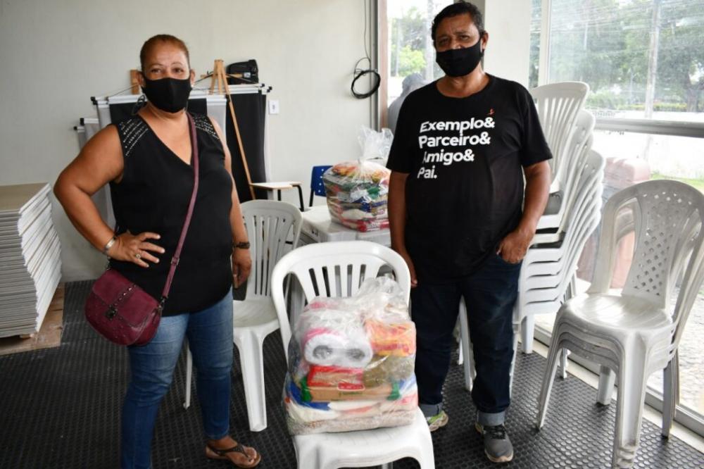 Músicos de Alagoinhas são contemplados com cestas básicas do Drive Thru Solidário