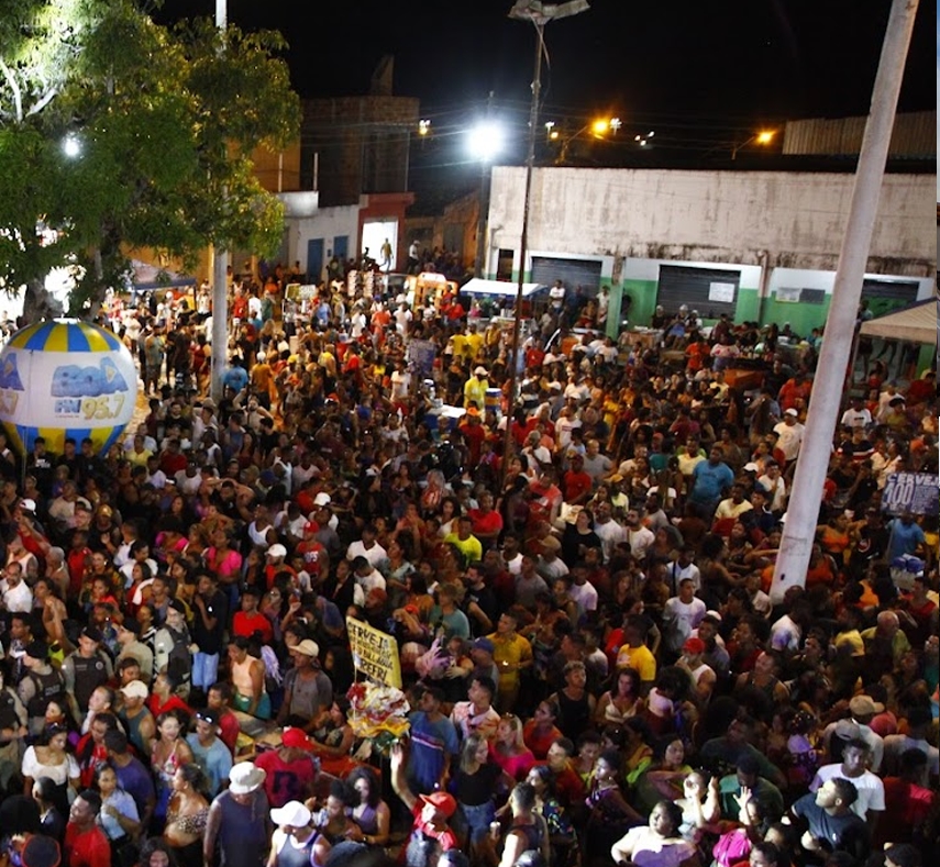 Sucesso no Domingo de Páscoa em Cardeal da Silva: Parceria com a Bahiatursa, Programação Especial e Reforço na Segurança Encantam o Público