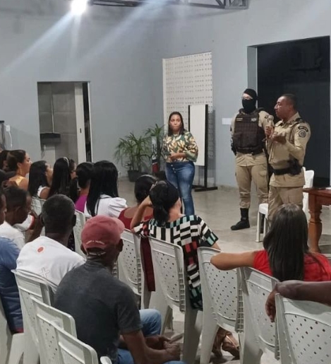 Polícia Militar e Secretaria de Educação realizam combate a fake news e reforço da segurança nas escolas públicas de Cardeal da Silva