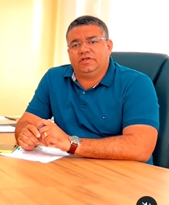Prefeito Luiz Alberto demite e recontrata apoiadores através de exoneração e deixa grupo instável em Olindina