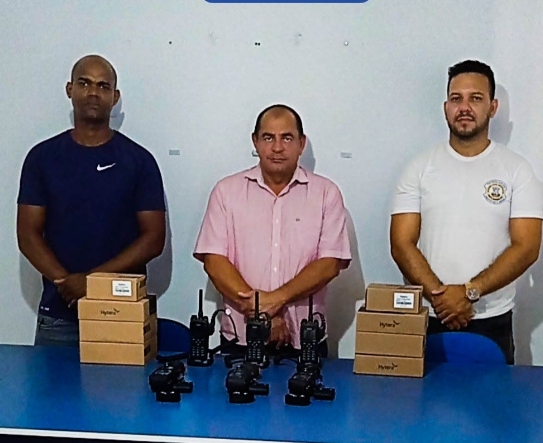 Guarda Municipal recebe rádios para unir patrulhas da sede, zona rural e litoral