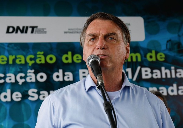 ‘Só Deus me tira daqui’, diz Bolsonaro sobre ser presidente